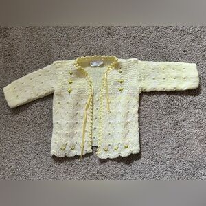 Beautiful vintage baby girls sweater